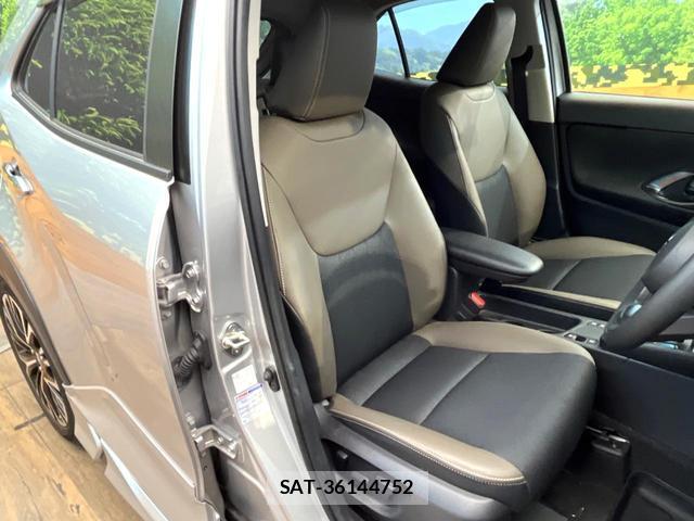 Toyota YARIS CROSS 2024-05 8280215-7