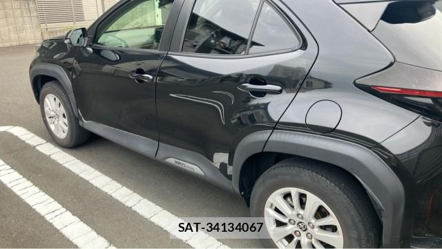 Toyota YARIS CROSS 2021-07 8280459-10