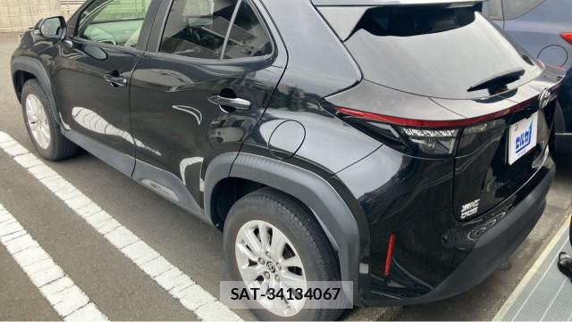 Toyota YARIS CROSS 2021-07 8280459-13