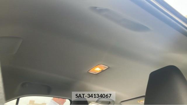 Toyota YARIS CROSS 2021-07 8280459-15
