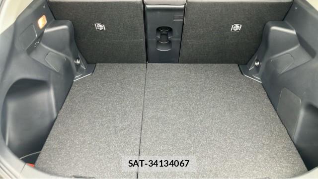 Toyota YARIS CROSS 2021-07 8280459-17