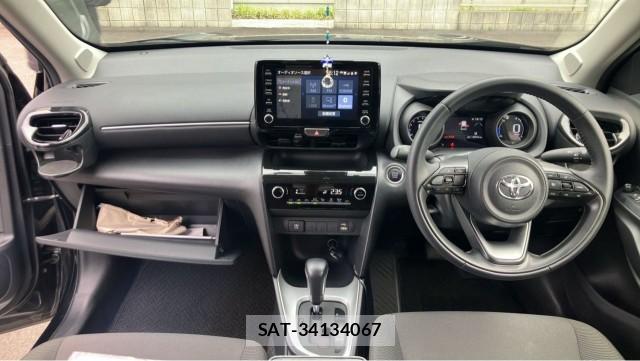 Toyota YARIS CROSS 2021-07 8280459-2