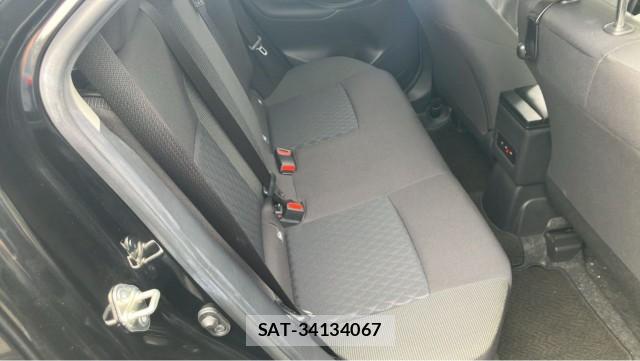 Toyota YARIS CROSS 2021-07 8280459-6