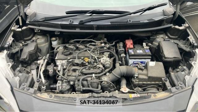 Toyota YARIS CROSS 2021-07 8280459-7