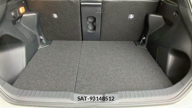 Toyota YARIS CROSS 2026-04 8280693-17
