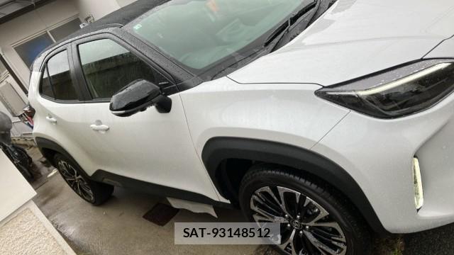 Toyota YARIS CROSS 2026-04 8280693-3
