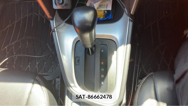 Toyota YARIS CROSS 2021-07 8281092-14