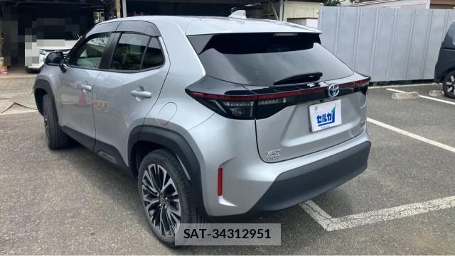 Toyota YARIS CROSS 2022-06 8281167-13