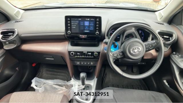Toyota YARIS CROSS 2022-06 8281167-2