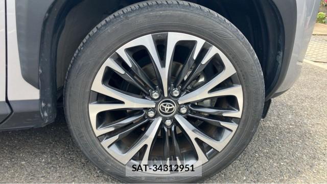 Toyota YARIS CROSS 2022-06 8281167-8