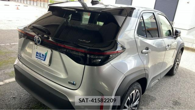 Toyota YARIS CROSS 2022-03 8281395-12