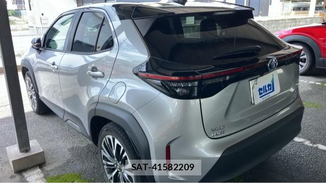 Toyota YARIS CROSS 2022-03 8281395-13