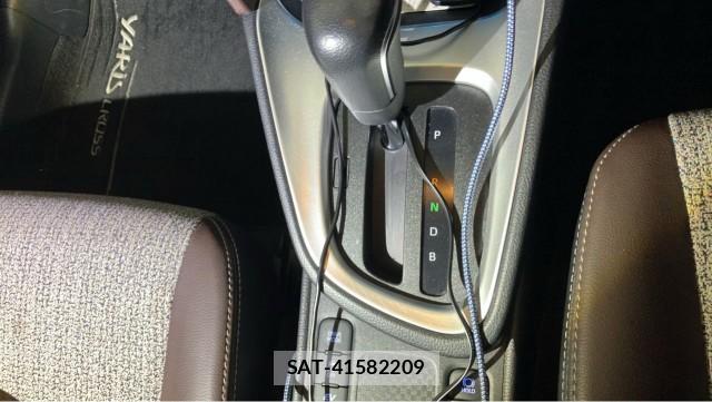 Toyota YARIS CROSS 2022-03 8281395-14