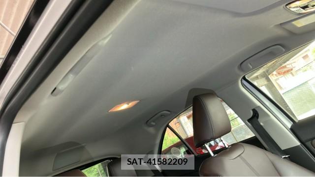 Toyota YARIS CROSS 2022-03 8281395-15