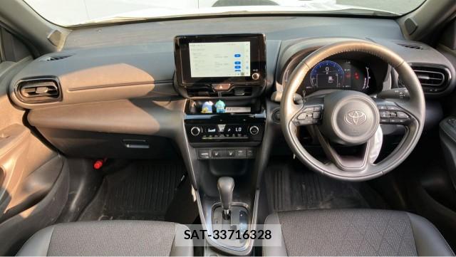 Toyota YARIS CROSS 2025-03 8281530-2