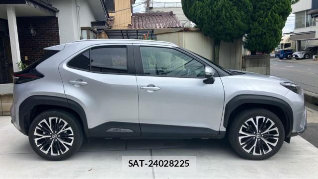 Toyota YARIS CROSS 2024-06 8281598-3