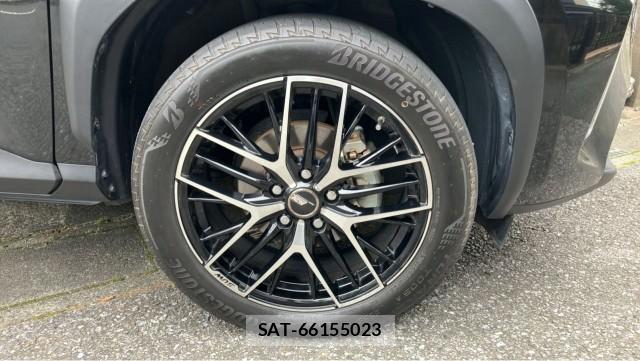 Toyota YARIS CROSS 2023-08 8281728-8