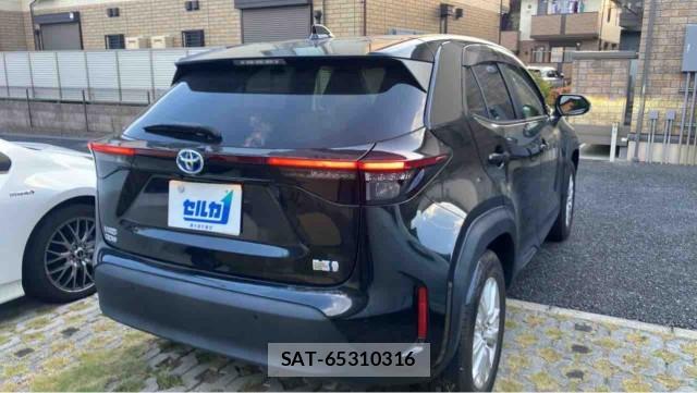 Toyota YARIS CROSS 2021-10 8282119-12