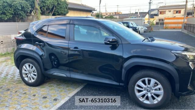 Toyota YARIS CROSS 2021-10 8282119-3