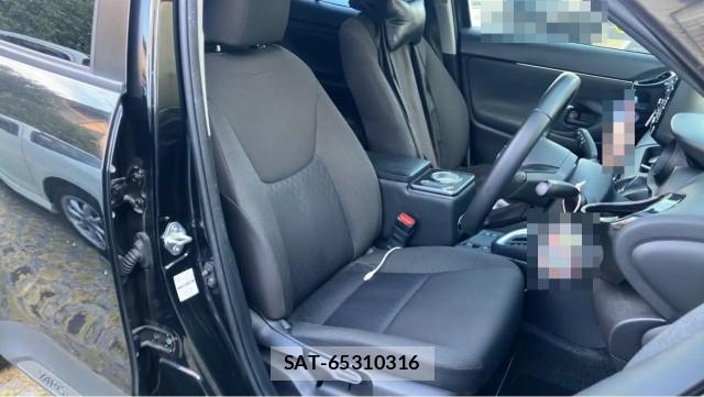 Toyota YARIS CROSS 2021-10 8282119-5