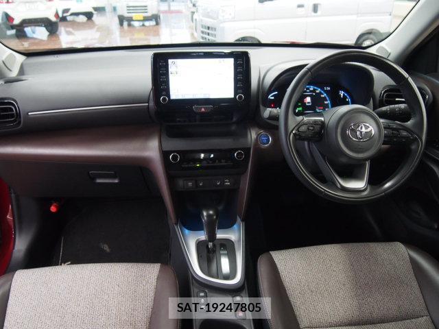 Toyota YARIS CROSS 2021-07 8283008-2