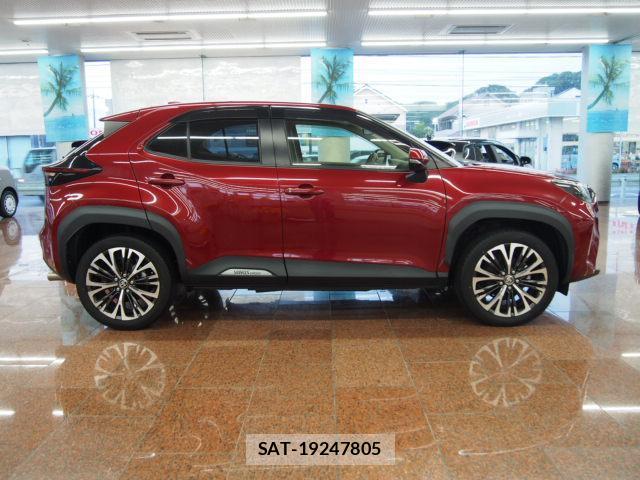 Toyota YARIS CROSS 2021-07 8283008-3