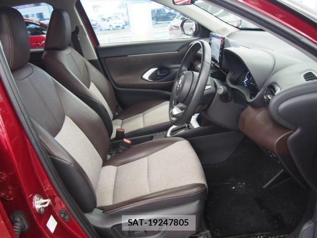 Toyota YARIS CROSS 2021-07 8283008-5