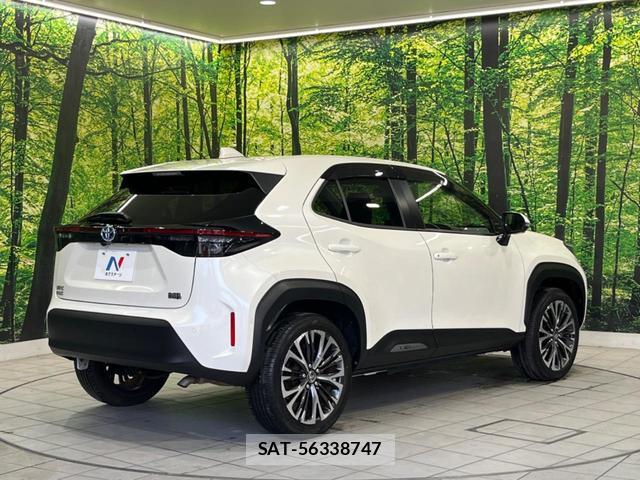Toyota YARIS CROSS 2021-08 8283151-16