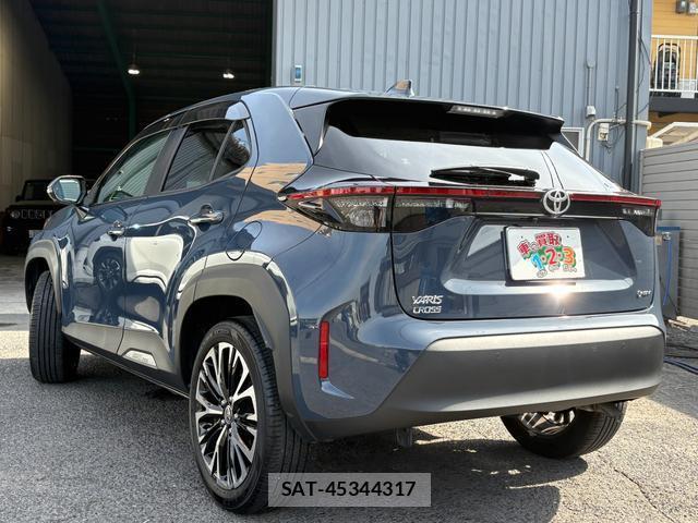 Toyota YARIS CROSS 2024-09 8283569-6
