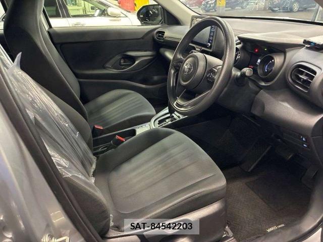 Toyota YARIS CROSS 2023-07 8284238-3