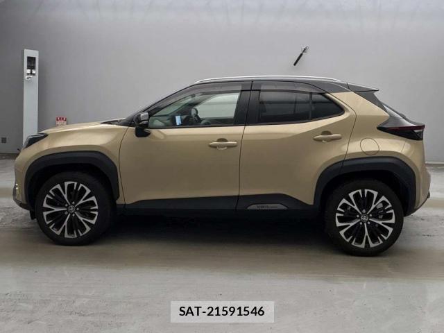 Toyota YARIS CROSS 2024-10 8284242-13
