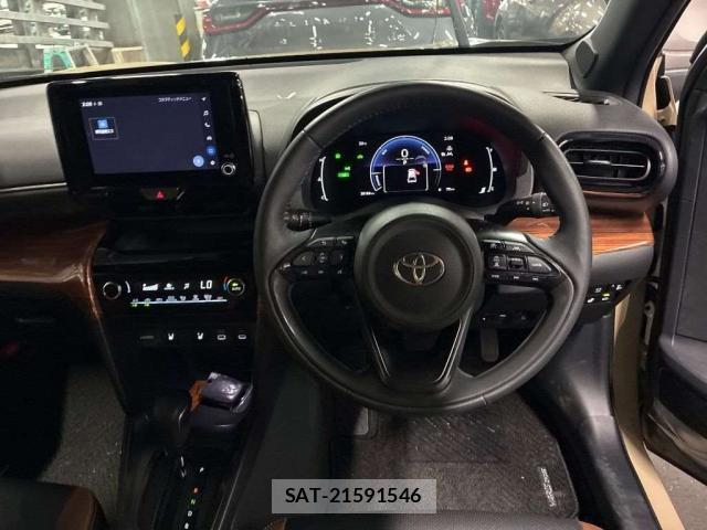 Toyota YARIS CROSS 2024-10 8284242-2