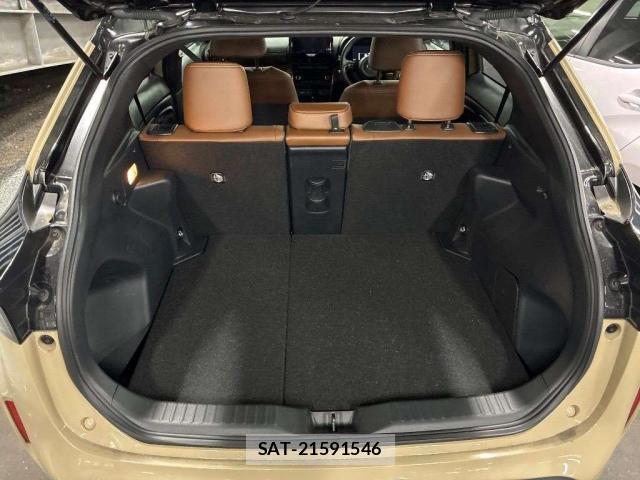 Toyota YARIS CROSS 2024-10 8284242-7