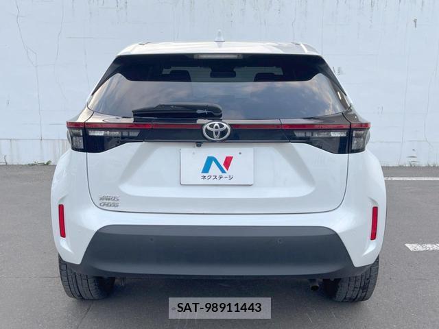 Toyota YARIS CROSS 2024-05 8284340-15
