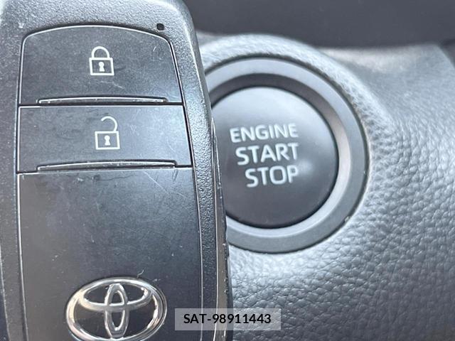Toyota YARIS CROSS 2024-05 8284340-7