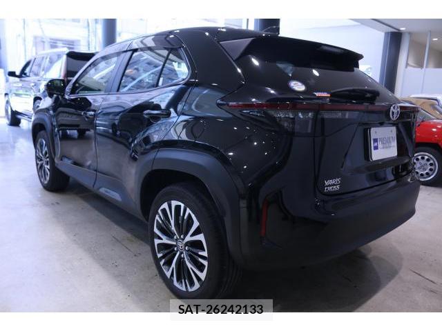 Toyota YARIS CROSS 2022-03 8284586-12