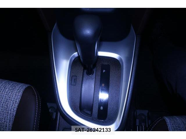 Toyota YARIS CROSS 2022-03 8284586-15