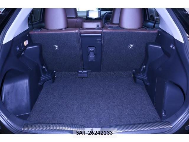 Toyota YARIS CROSS 2022-03 8284586-18