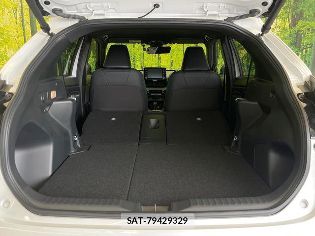 Toyota YARIS CROSS 2023-10 8284902-9