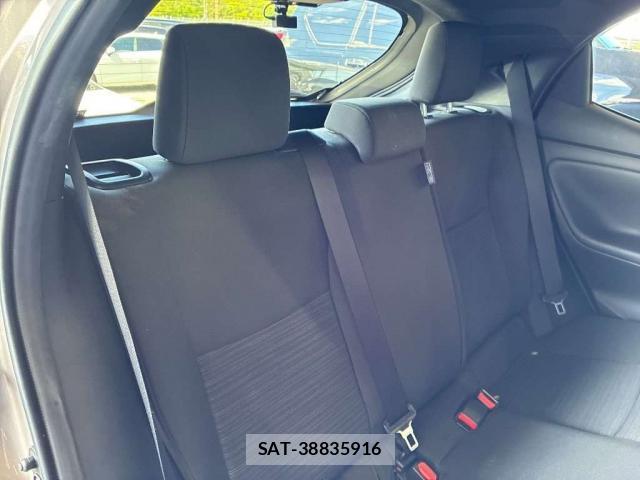 Toyota YARIS 2021-11 8276968-4