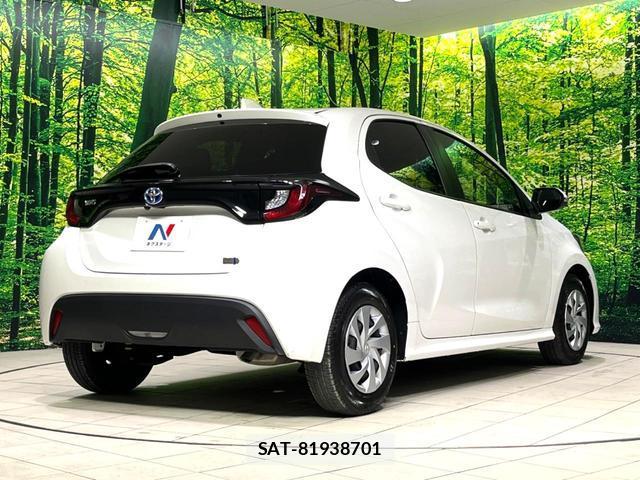 Toyota YARIS 2023-06 8277405-17