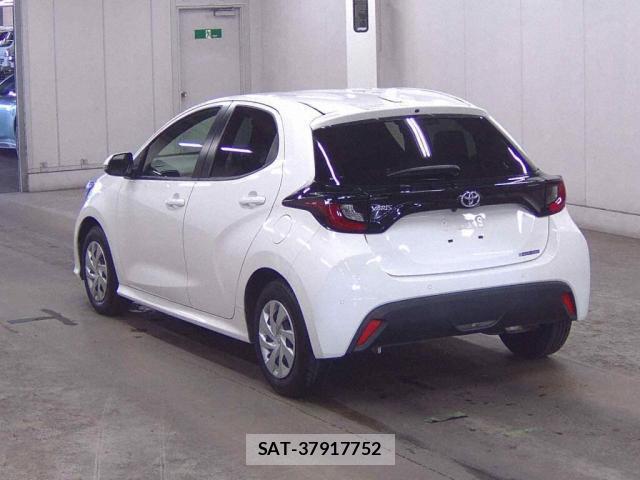 Toyota YARIS 2021-07 8277468-1