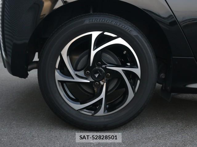 Toyota YARIS 2021-07 8277588-19