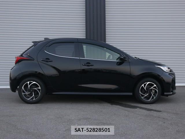 Toyota YARIS 2021-07 8277588-3