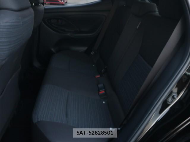Toyota YARIS 2021-07 8277588-6