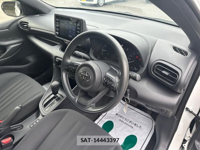Toyota YARIS 2021-07 8277792-10