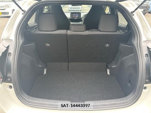 Toyota YARIS 2021-07 8277792-14