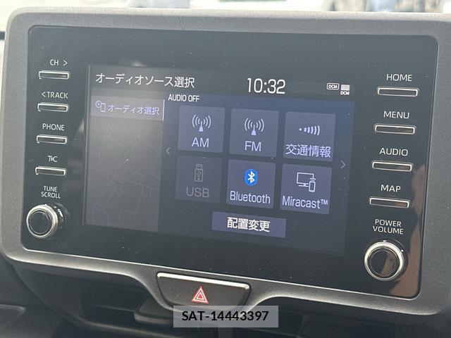 Toyota YARIS 2021-07 8277792-3