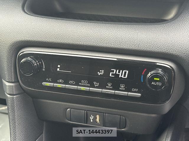 Toyota YARIS 2021-07 8277792-6