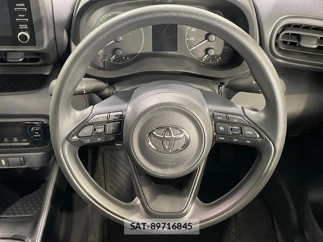 Toyota YARIS 2023-07 8278033-10